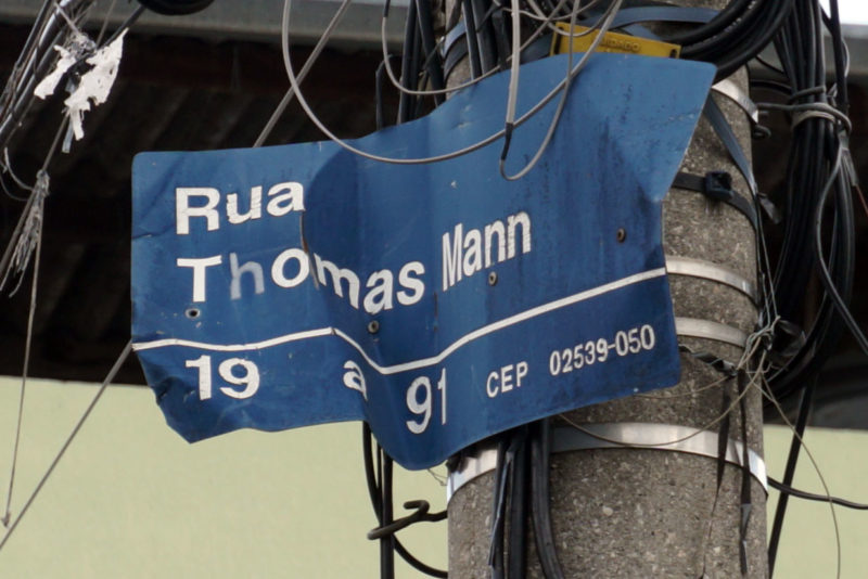 Straßenschild in der Rua Thomas Mann